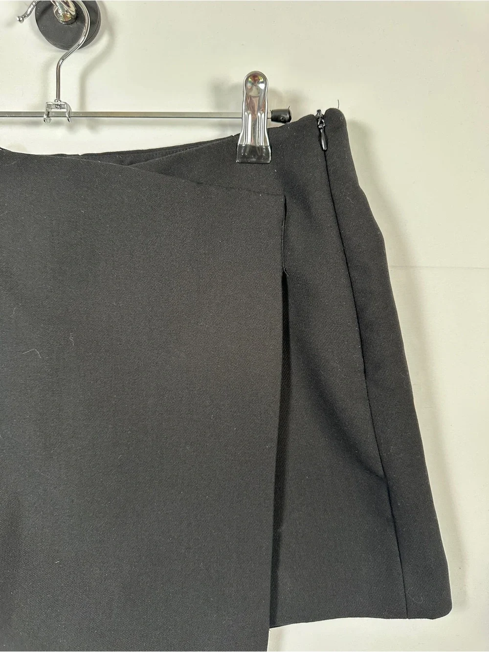 Zara High Rise Tailored Black Wrap Mini Skort Size Large - Picture 2 of 7